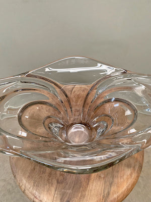 Wide glass dish