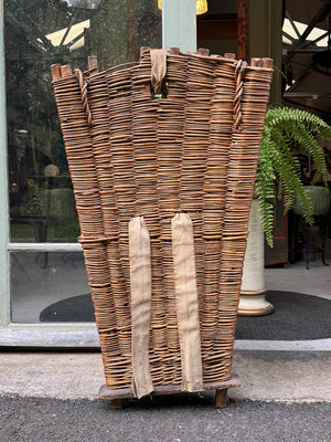 Woven grape hod