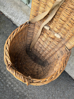 Woven grape hod