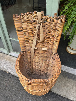 Woven grape hod