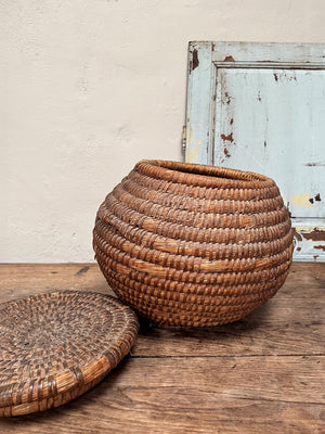Lidded rattan storage container (Reserved)