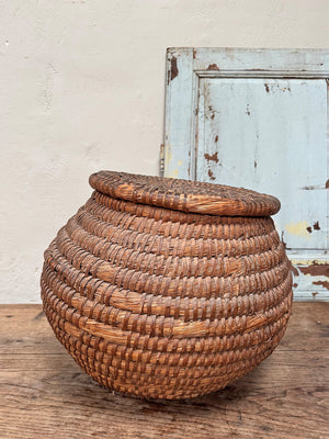 Lidded rattan storage container (Reserved)