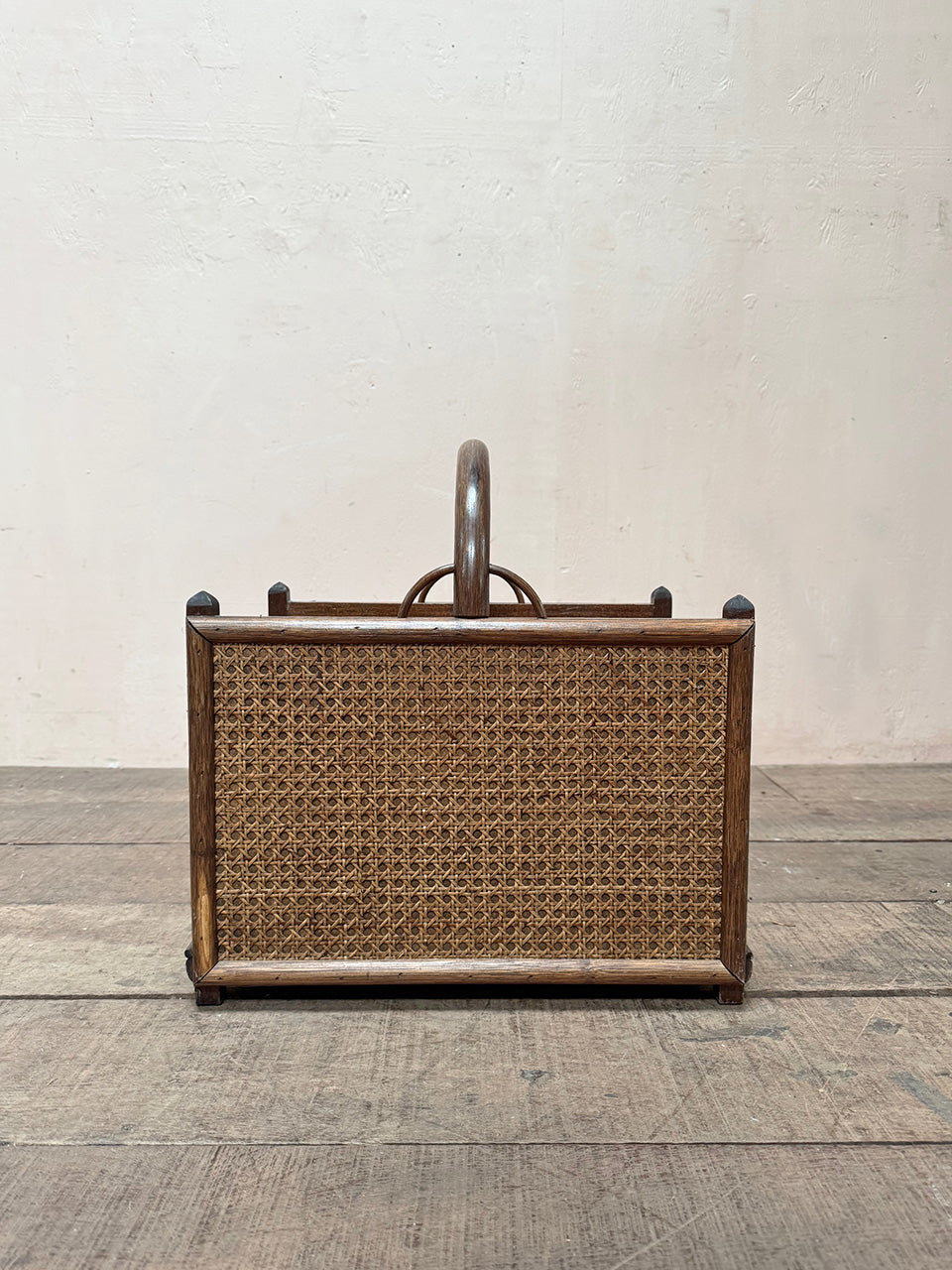 Log basket (Reserved)