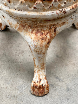 Cast iron plant pot stand