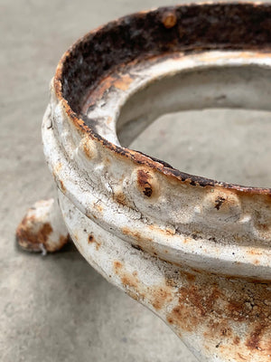 Cast iron plant pot stand