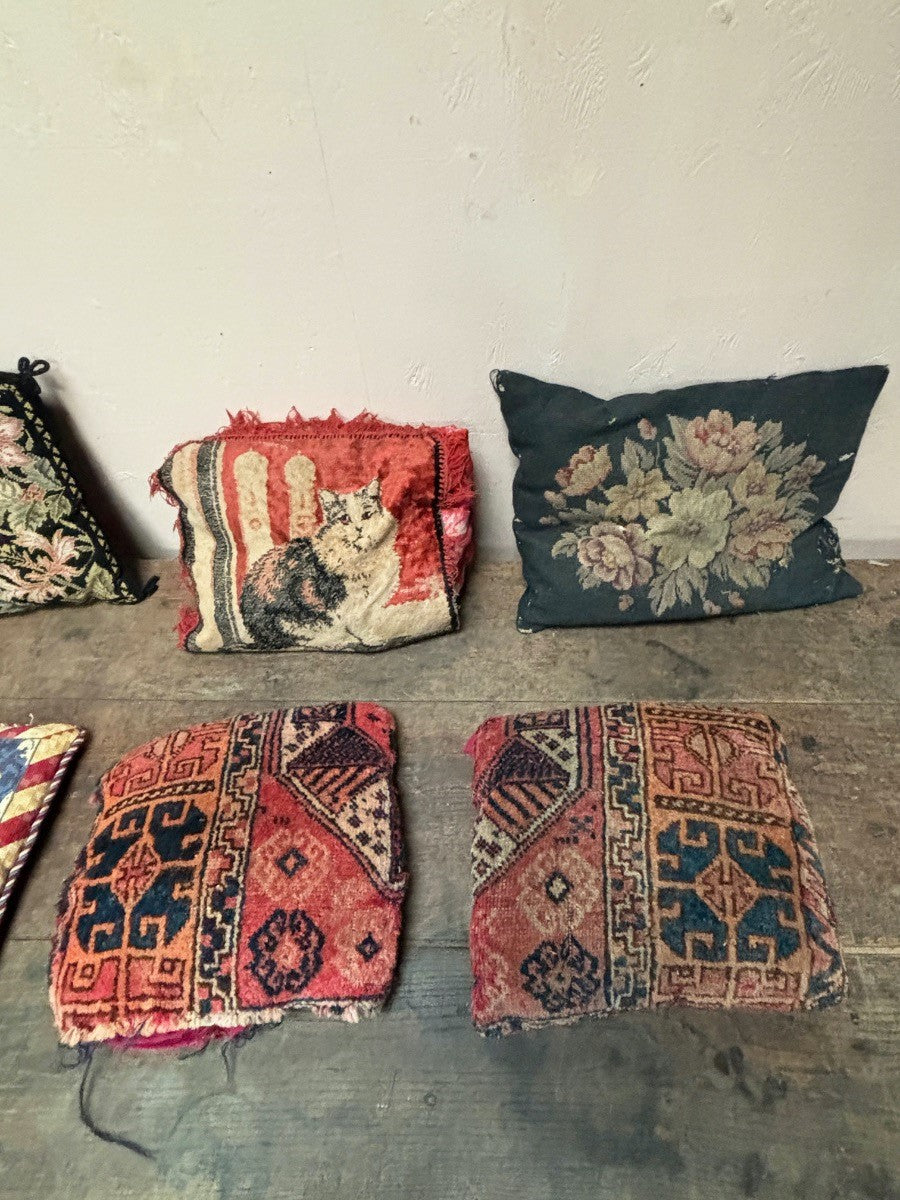 Needlepoint cushions (set of 6) - The French House York
