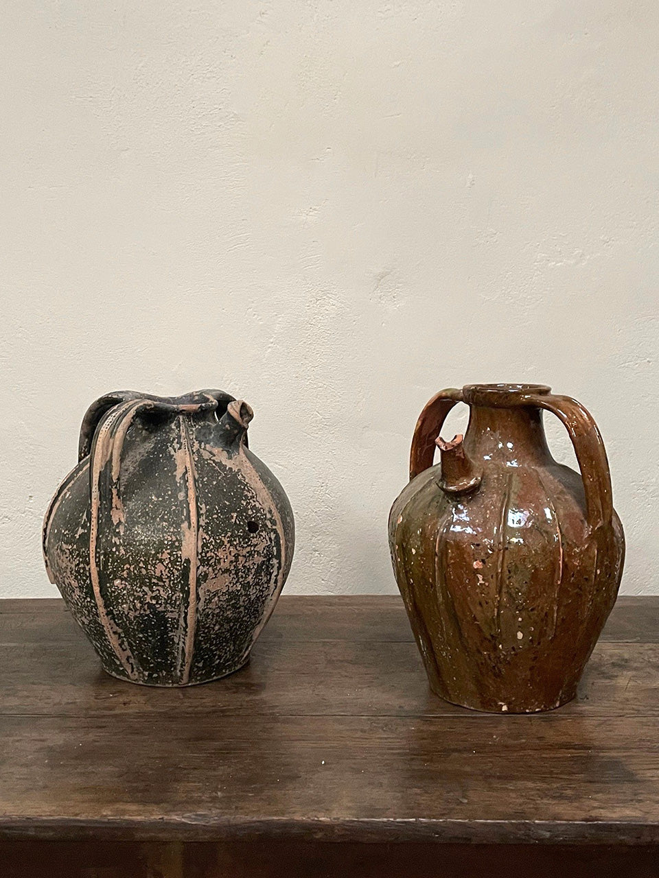 Oil jugs (each)