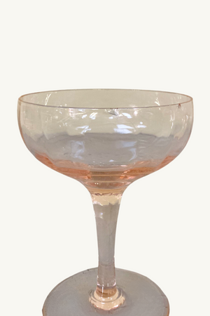 4 champagne coupes