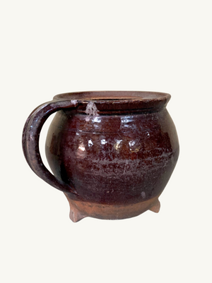 Large pot with feet (Reserved)