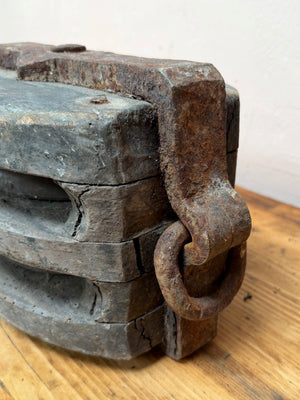 Rope pulley block