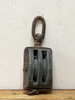 Rope pulley block