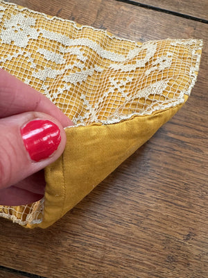Padded table runner