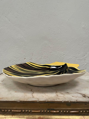 Large shell dish