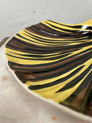 Large shell dish