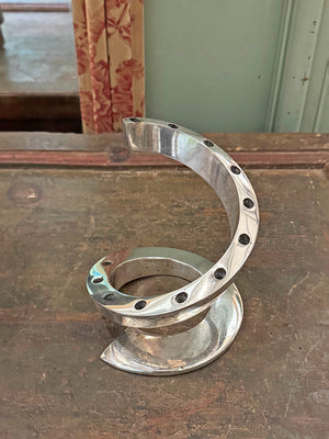 Spiral candleholder