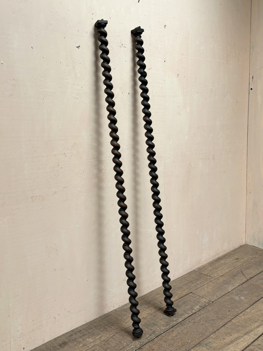 Oak spiral columns