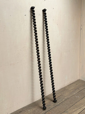 Oak spiral columns