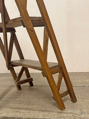 Folding library steps