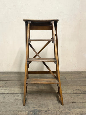 Folding library steps