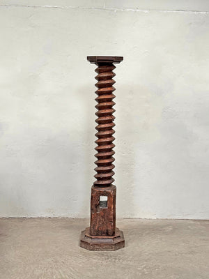 Tall wine press screw