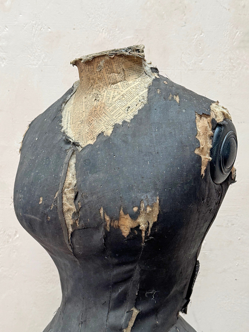 Wasp waist mannequin torso (Reserved)