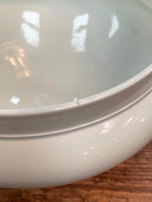 Ceramic tureen with lid