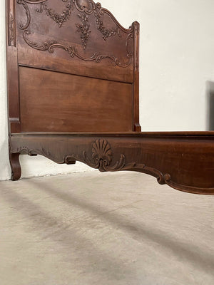 Carved single bed