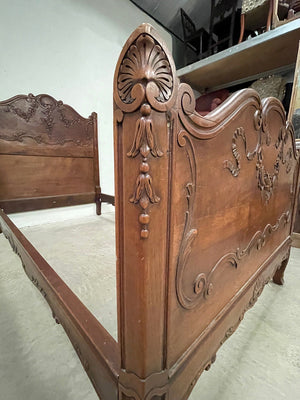 Carved single bed