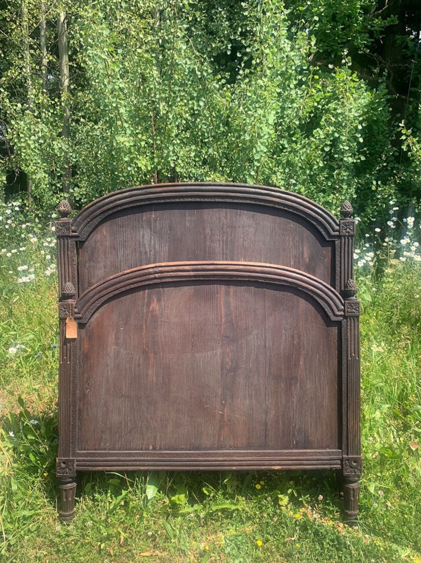 Louis XVI single bed
