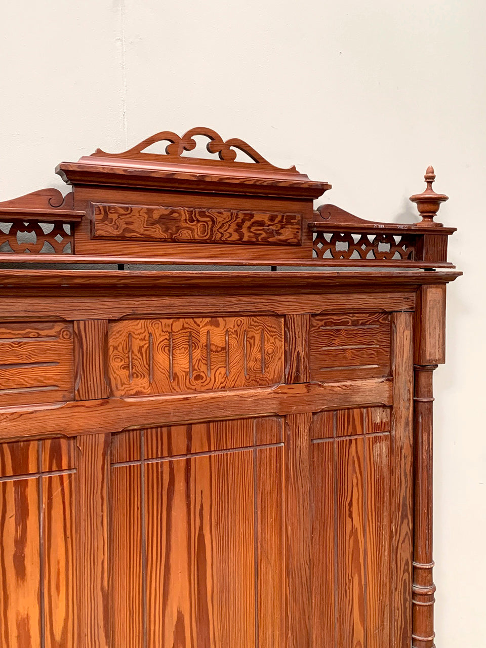 Pitch pine single bed