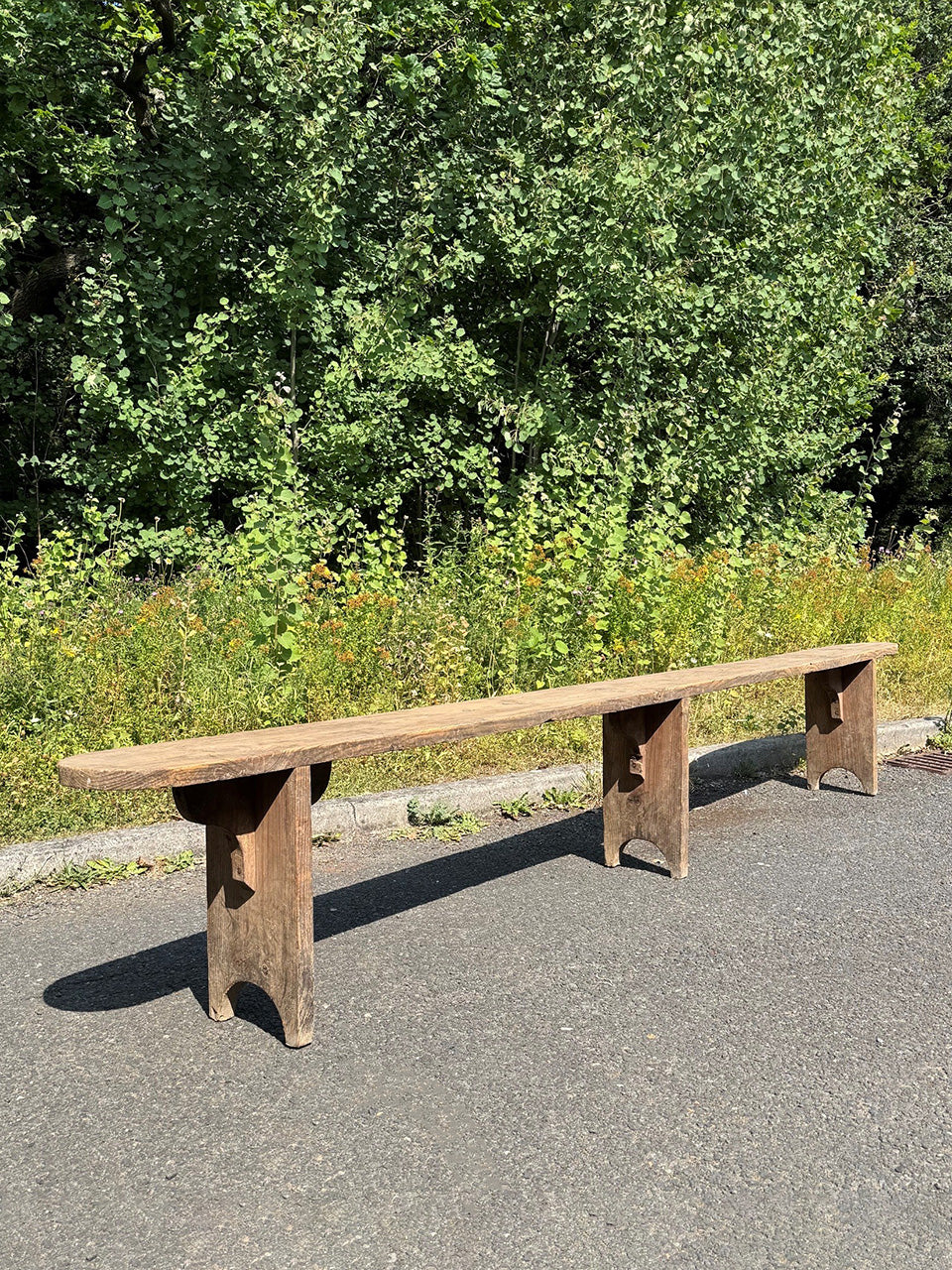 Rounded ends long bench