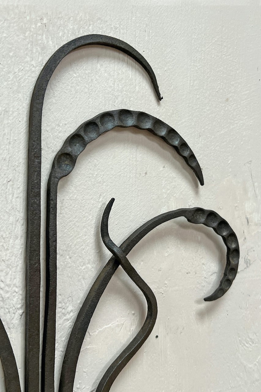 Wall sconce