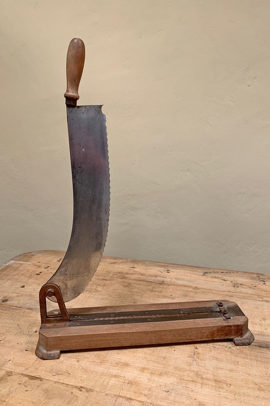 Baguette cutter