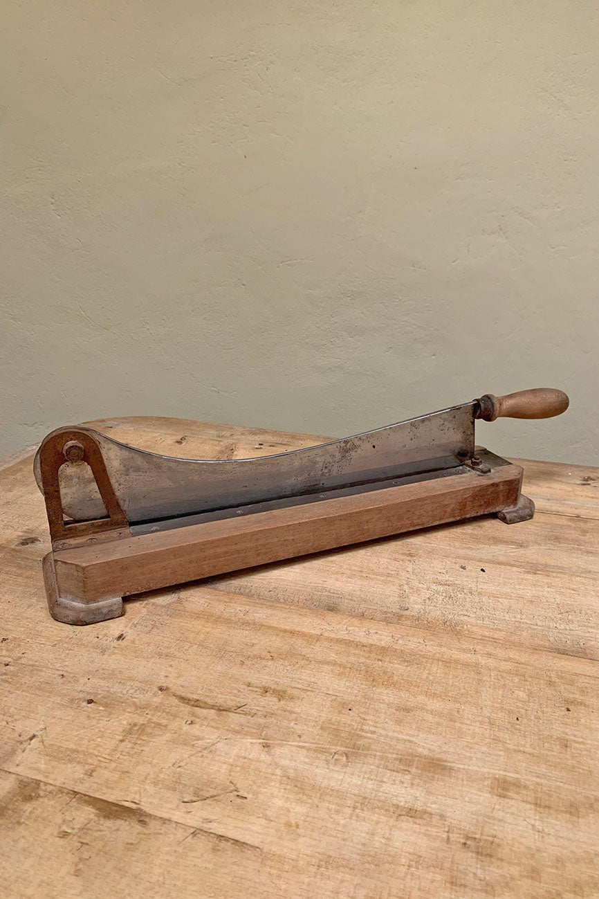 Baguette cutter