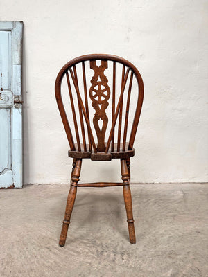 Set of 3 country kitchen chairs (Reserved)