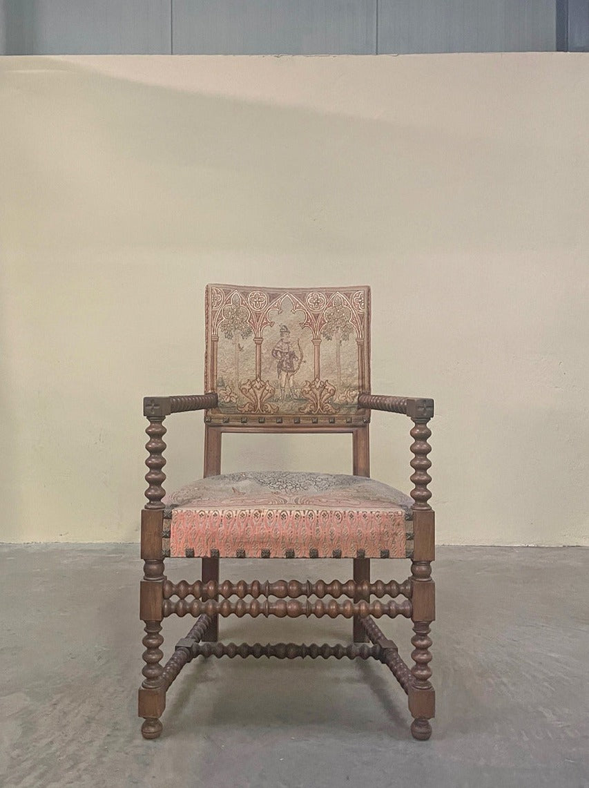 Large size bobbin carver chair 'as is'