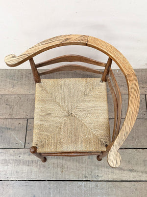 Corner chair