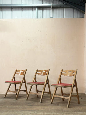 Folding chairs (each)