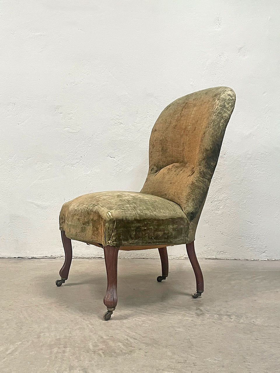 Rounded back slipper chair 'as is'