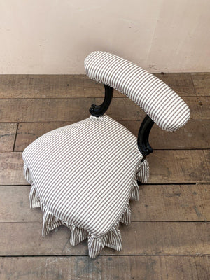 Napoleon III chair with skirt