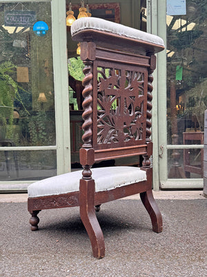 Prayer chair