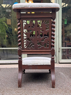 Prayer chair
