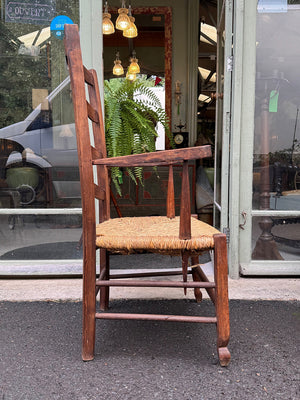 Farmhouse rush armchair