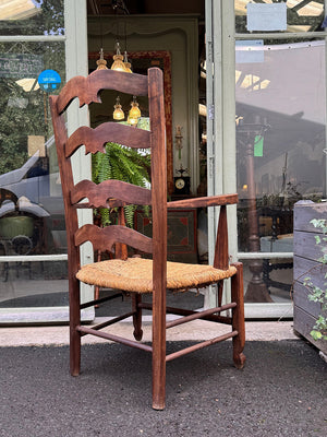 Farmhouse rush armchair