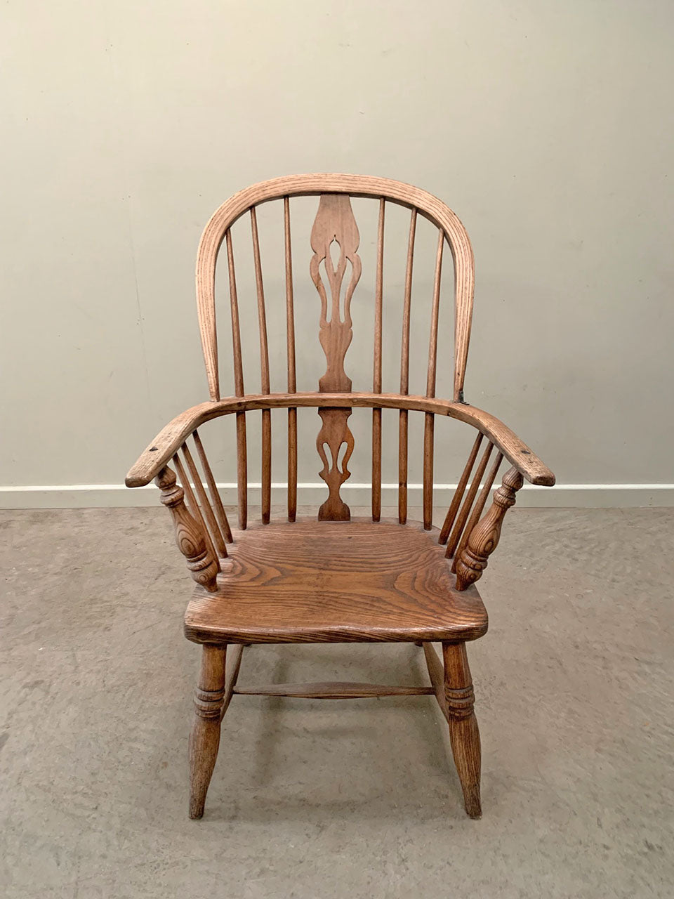 Low Windsor chair
