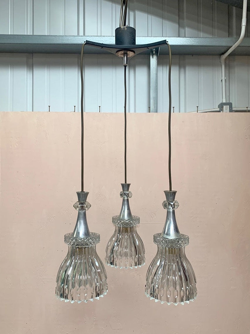 Glass pendant light