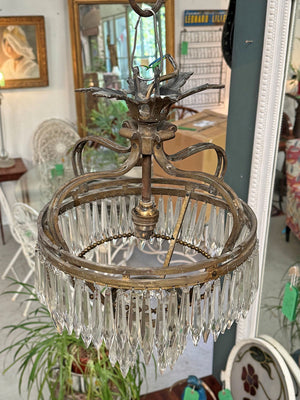 Small droplet chandelier