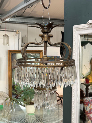Small droplet chandelier
