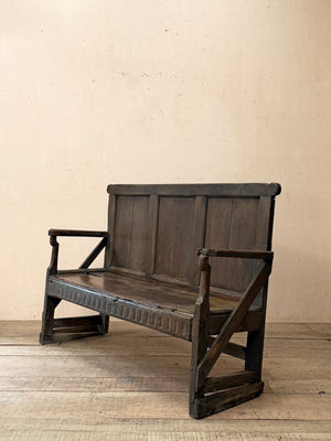 17th century oak bench (Reserved)
