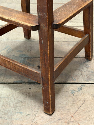 Medium height stool